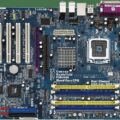 ASRock ATX S775/PT880 PCX16X AGP8X 2DDRII+2DDR 4PCI