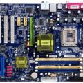 Foxconn 945P7AA-8EKRS2