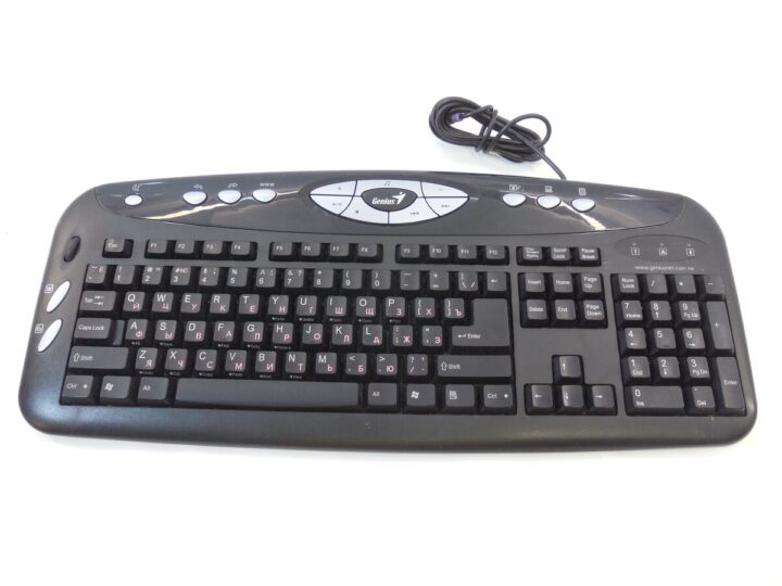 Genius KB-16e Multimedia Keyboard 16-Key Scroll PS/2 Black